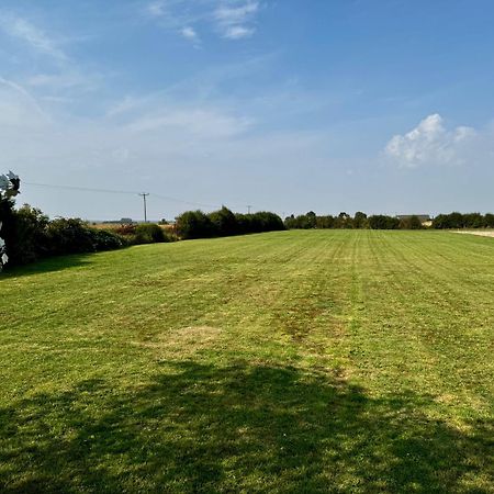 Luxury Isla Cottages, Bourne! Dog-Friendly, Countryside Views, Garden, Parking, 5Mins Pubs - Family Holiday Kültér fotó